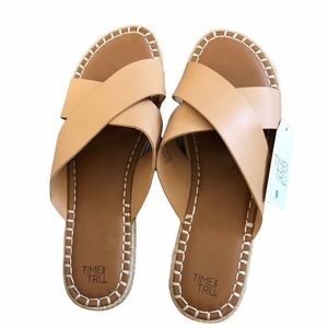 TIME AND TRU WOMEN’S CRISCROSS ESPADRILLES SANDAL